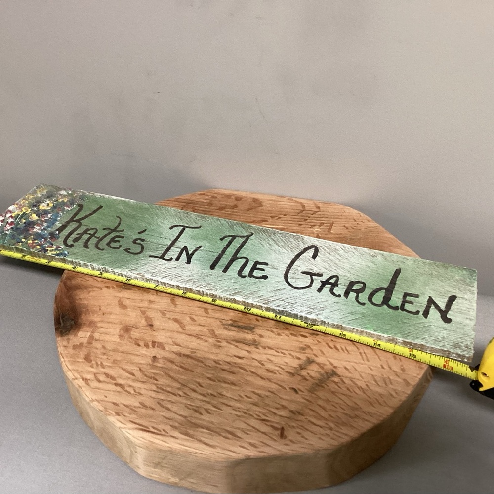 🟢 Vintage - Solid Wood Crafted Sign for “Kate” - Great Gift Idea - Handmade - Picture 9 of 11